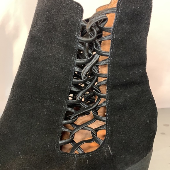 Like New Jeffrey Campbell - Dubois Bootie, Black Distressed Suede - Picture 4 of 8